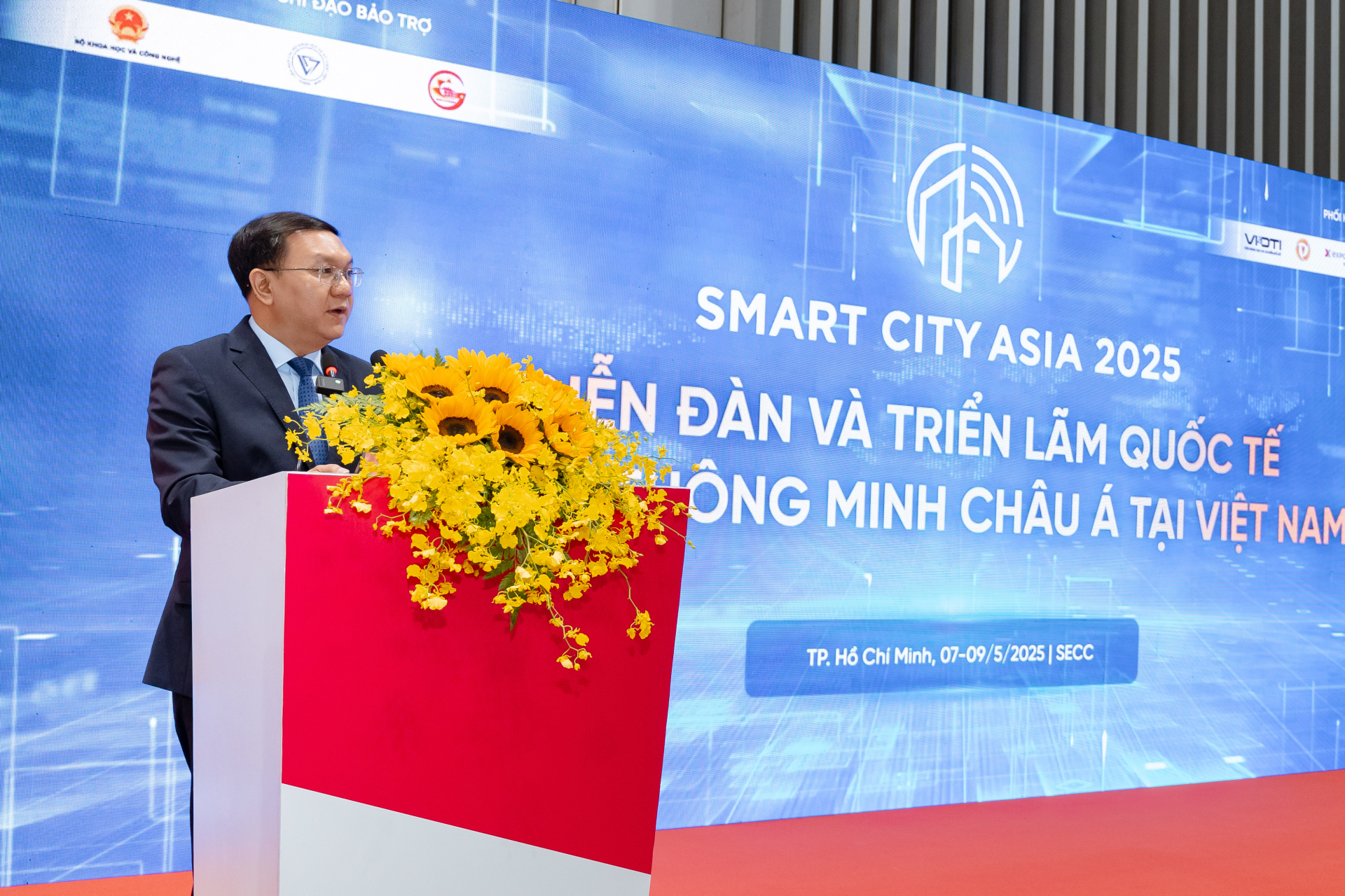 Ông Lâm Đình Thắng - Giám đốc Sở Khoa học và Công nghệ TP.HCM phát biểu