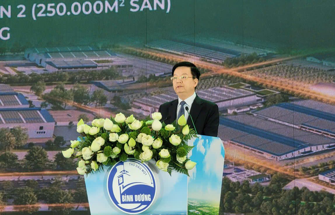Phó Thủ tướng Mai Văn Chính phát biểu tại lễ khởi công