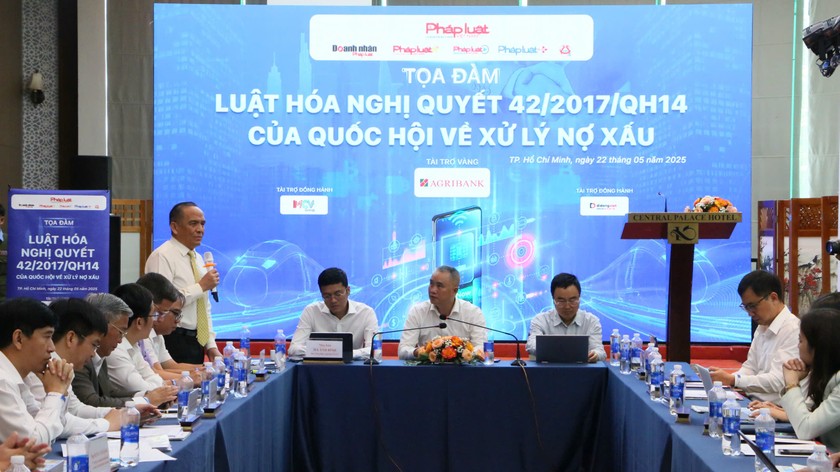 Ông Lê Hoàng Châu - Chủ tịch Hiệp hội Bất động sản TP.HCM phát biểu tại tọa đàm