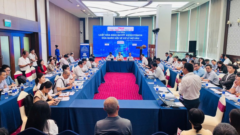 Nhiều ý kiến từ đại diện ngân hàng, giới luật sư và người dân bị lừa đảo thẻ tín dụng cũng được chia sẻ tại tọa đàm