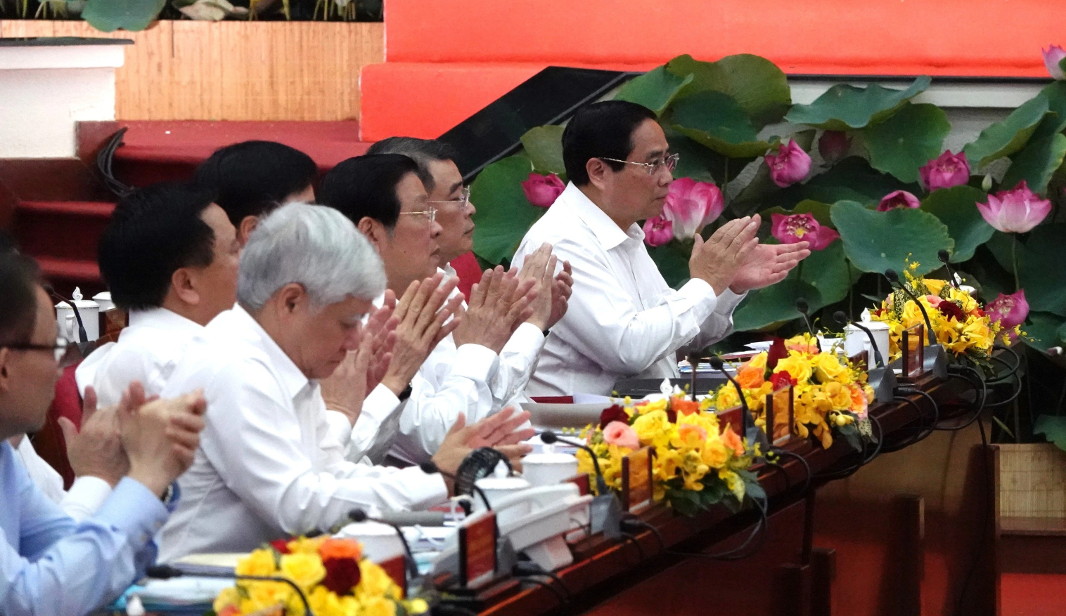 Thủ tướng Phạm Minh Chính và các Ủy viên Bộ Chính trị, Ủy viên Ban Bí thư cùng dự