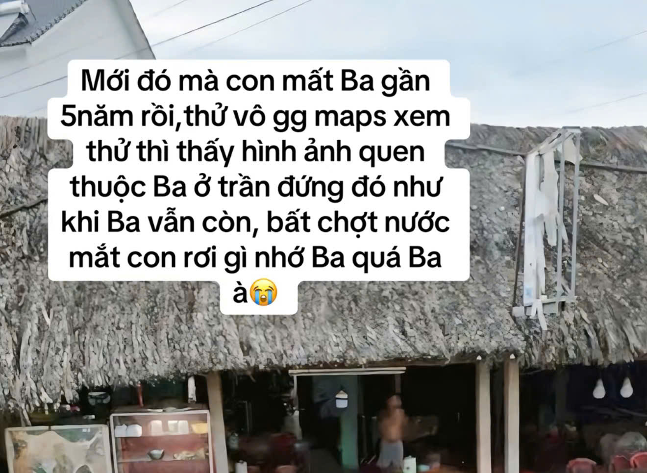 Nhiều chia sẻ xúc động, thắt lòng khi người dùng vô tình nhìn thấy người thân đã khuất.
