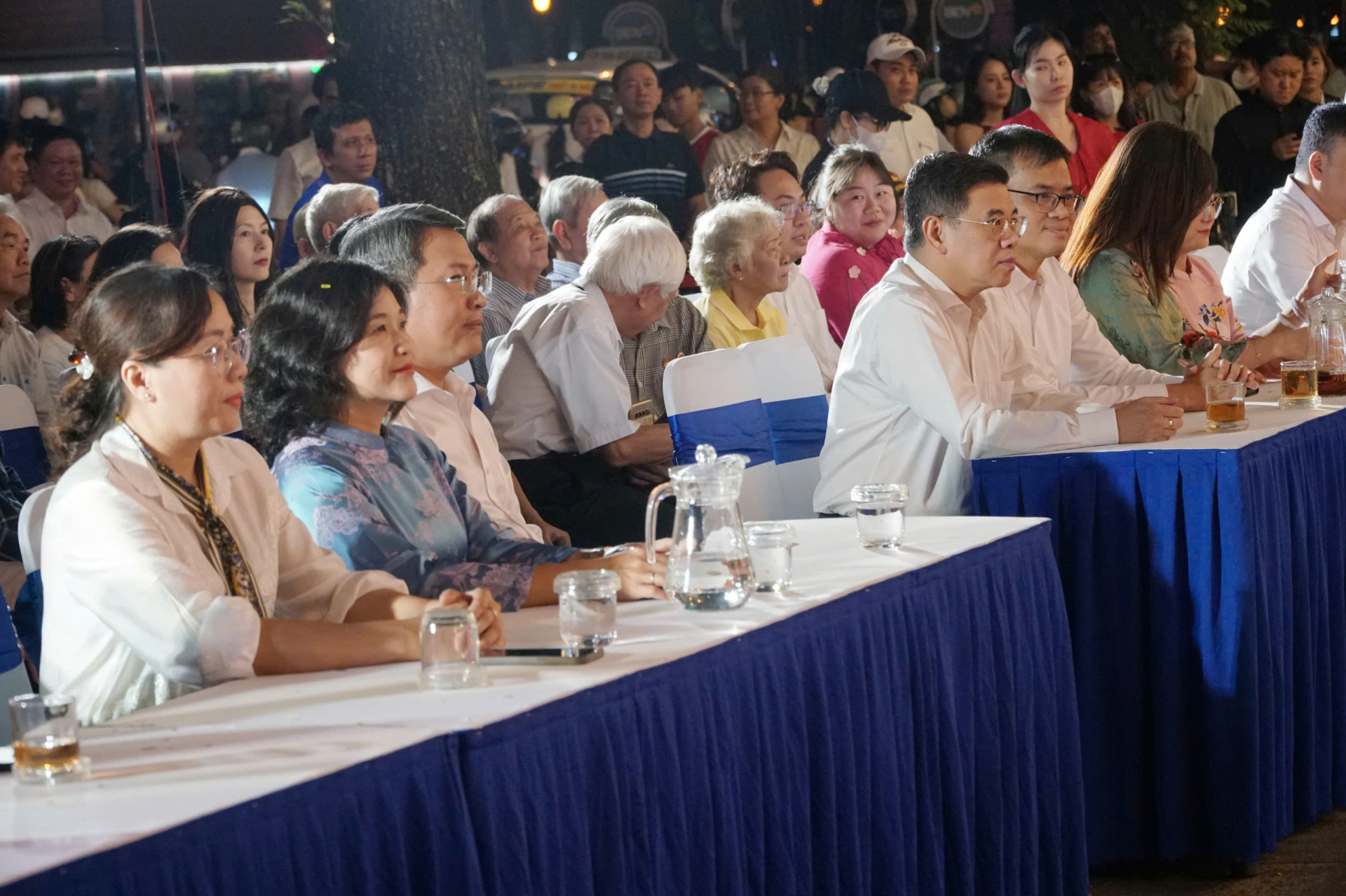 Đến dự có đại diện Sở Du lịch, lãnh đạo của phường Sài Gòn, cùng các ban ngành đoàn thể và người dân. Ảnh: Vĩnh Hy