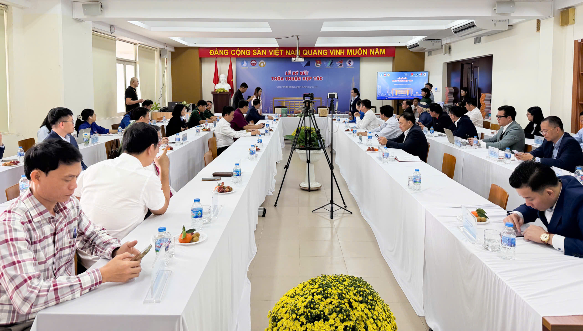 Toàn cảnh chương trình.