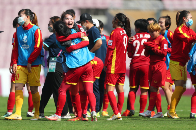 Chiến thắng thuyết phục trước Thái Lan 2-0, Đài Loan 2-1, các cầu thủ nữ Việt Nam lần đầu giành vé tham dự World Cup 2023.