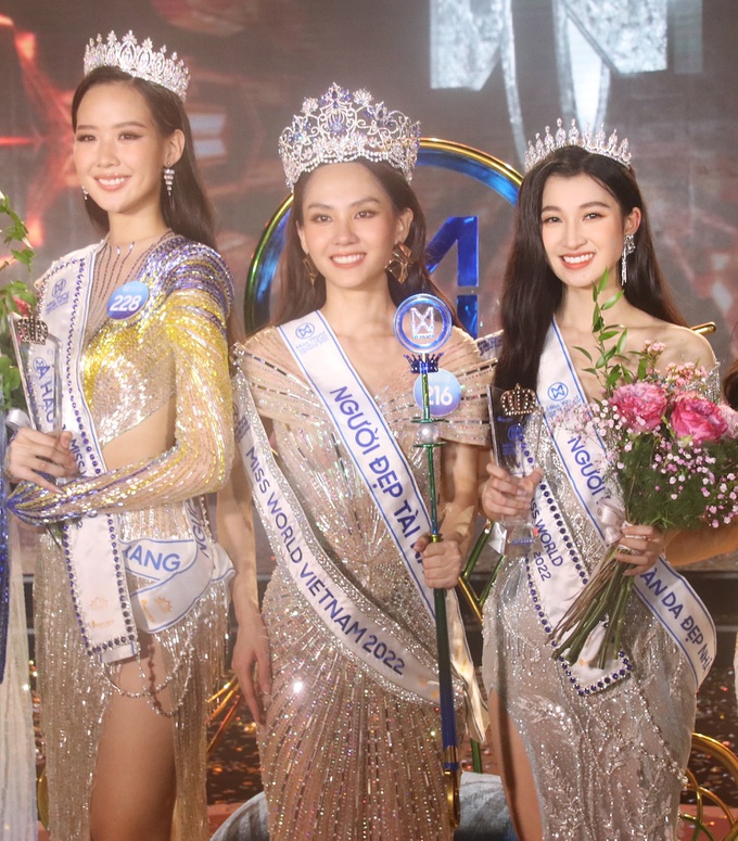 Tân Miss World Vietnam 2022 và 2 Á hậu. Ảnh: Dân trí