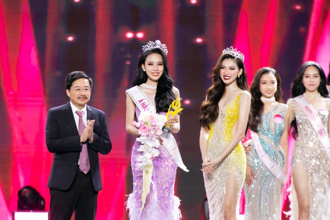 Á hậu 2  Lê Nguyễn Ngọc Hằng từng thi Miss World Vietnam 2022 hồi tháng 8, vào top 10. Ảnh: BTC