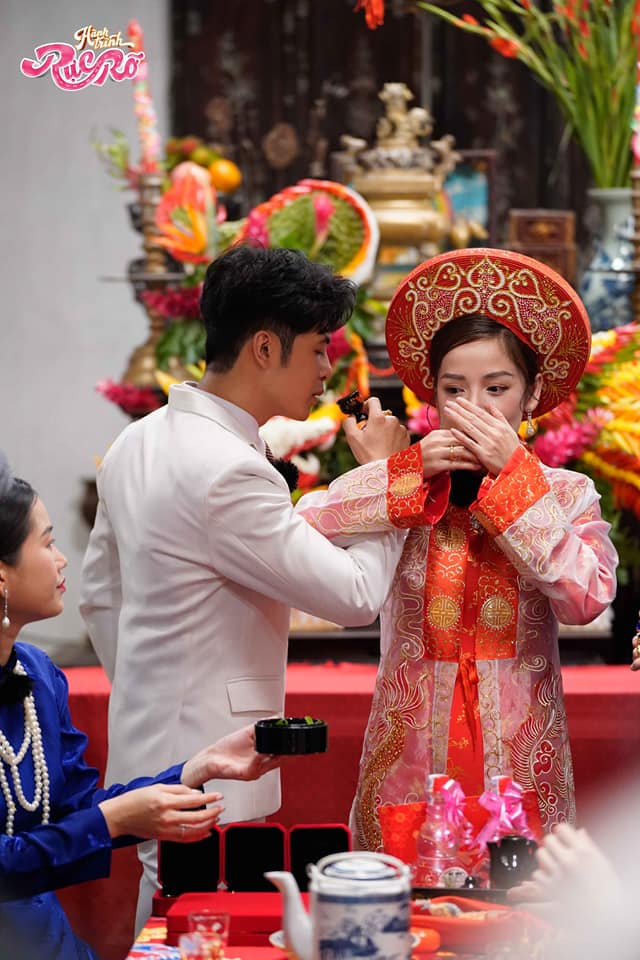Puka và Gin Tuấn Kiệt gây sốt khi nhập vai cô dâu chú rể trong chương trình thực tế 