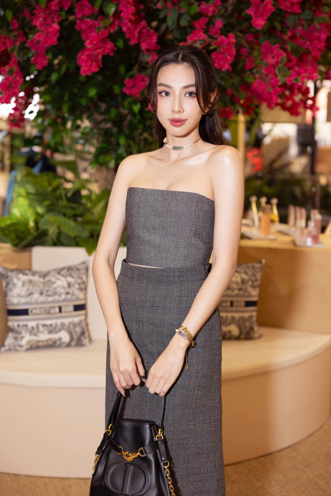 Bà Phạm Kim Dung tiết lộ lý do Hoa hậu Thuỳ Tiên vắng mặt trong buổi đón tiếp ông Nawat - Ảnh 2.