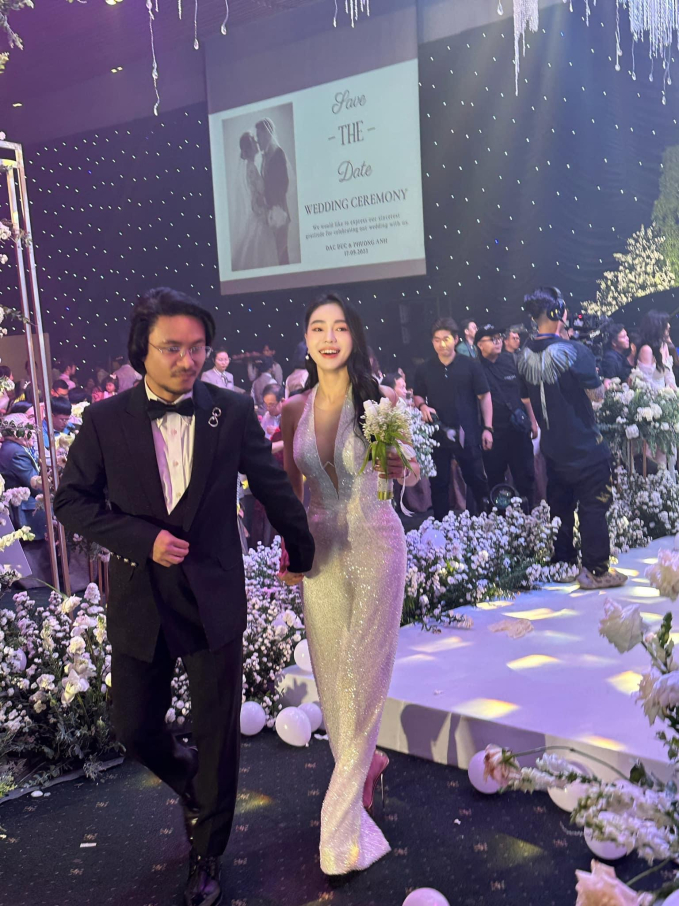Nàng hậu hy vọng vợ chồng bà Phạm Kim Dung sẽ sớm có một hôn lễ hoành tráng 