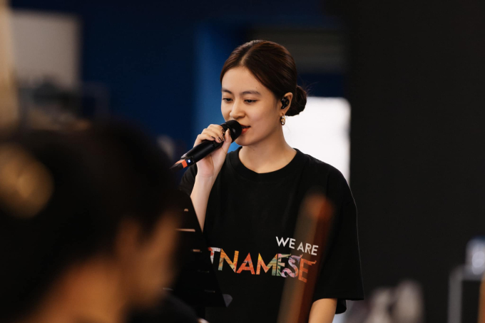 Hoàng Thùy Linh đã chuẩn bị đủ về giọng hát cho Vietnamese Concert?