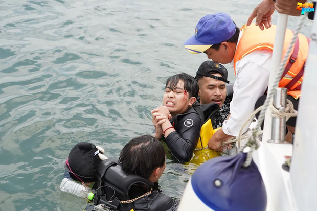 Cris Phan bị trấn thương nghiêm trọng khi tham gia thử thách dưới nước 
