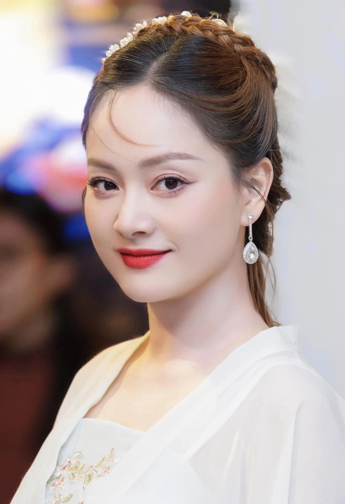 Lan Phương là nữ diễn viên quen mặt với khán giả yêu phim truyền hình Việt