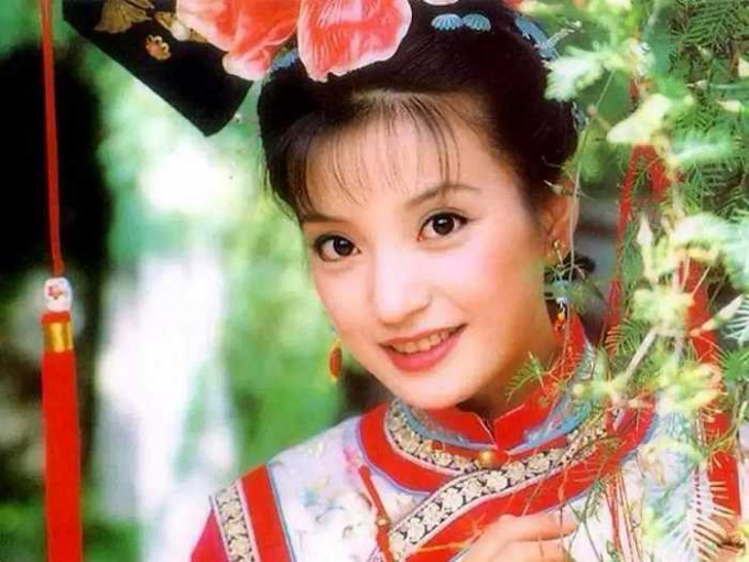 Nữ chính Hoàn Châu Cách Cách 44 tuổi vẫn quá trẻ đẹp, sự nghiệp lận đận vì tính khí 