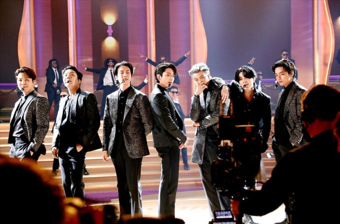 Cả 7 thành viên BTS đều nộp đề cử Grammy