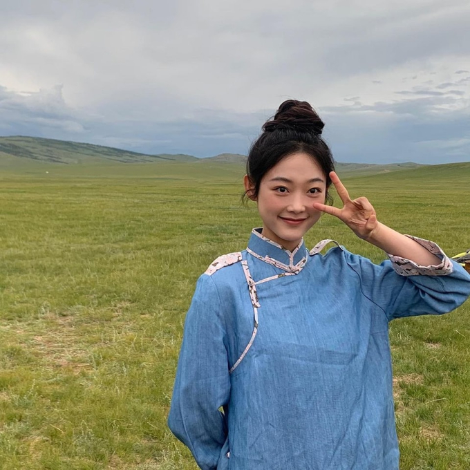 Những hình ảnh của Lee Yoo Mi tại phim trường ở Mông Cổ