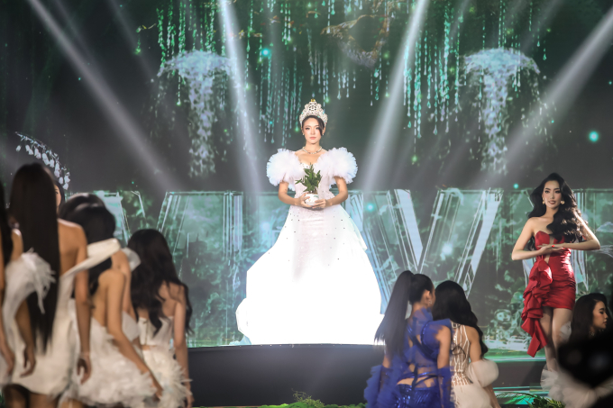 Đỗ Thị Lan Anh chính thức đăng quang Miss Earth Vietnam 2023