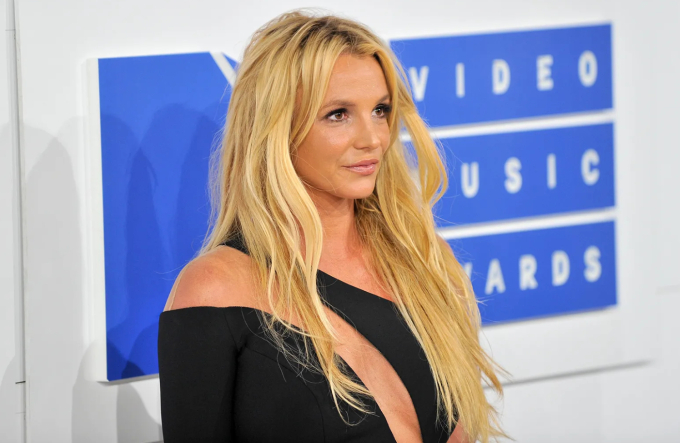 Fan hi vọng Britney Spears sớm ổn định lại về tâm lí và cuộc sống.