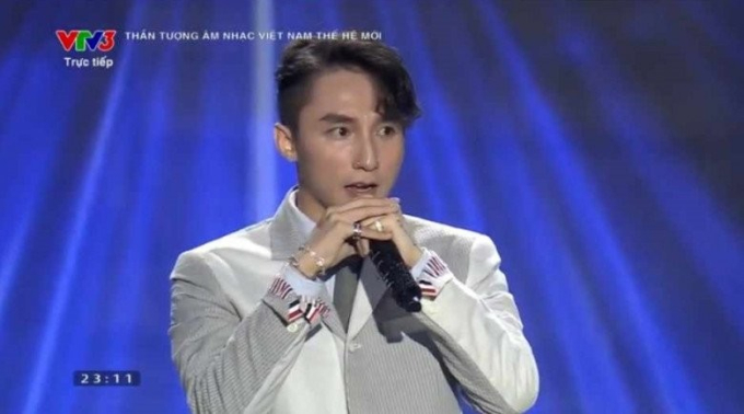 Sơn Tùng trở lại Vietnam Idol trong vai trò khách mời và diễn hit Em của ngày hôm qua, nhắc chuyện bị loại từ 