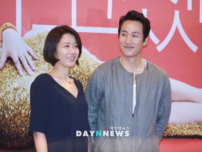 Truyền thông xứ kim chi cho rằng Jeon Hye Jin phải bán nhà để lo án phí, các khoản tiền phạt cho chồng tài tử