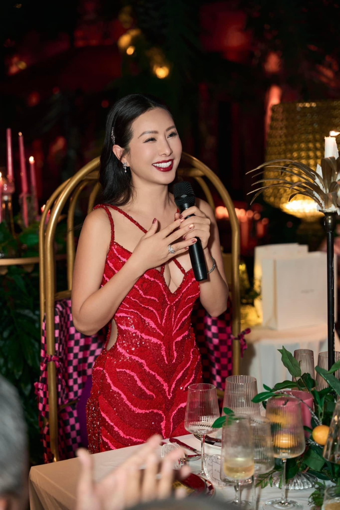 Trấn Thành vướng tin nghỉ chơi với Hoa hậu Vbiz: Vắng mặt trong tiệc sinh nhật, rạn nứt sau hơn 1 thập kỷ gắn bó?