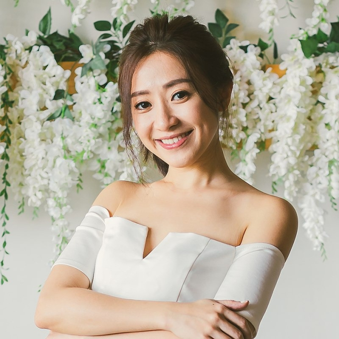 ... trong tang lễ người đồng đội Queenzy Cheng