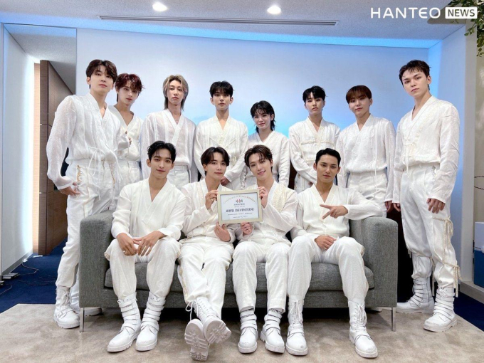 Với thành tích nổi bật trong năm 2023, nhiều fan cảm thấy khó hiểu khi SEVENTEEN không thắng giải Best Male Group