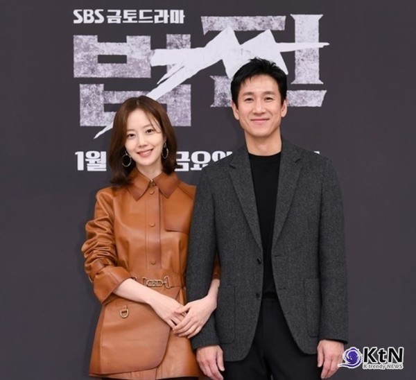 Moon Chae Won không xuất hiện ở SBS Drama Awards do ồn ào của bạn diễn Lee Sun Kyun