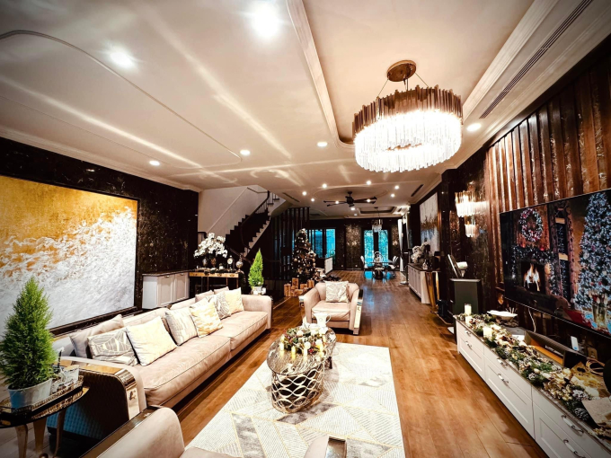 Căn nhà của vợ chồng Lã Thanh Huyền có diện tích rộng, nội thất hiện đại và sang trọng