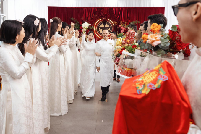 Diễm My và Vinh Nguyễn đẹp đôi trong chiếc áo dài truyền thống