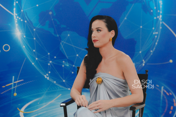 Trọn bộ ảnh HD cận cảnh nhan sắc siêu sao Katy Perry ở lễ trao giải VinFuture 2023: Nét đẹp cổ điển mãn nhãn, nhưng sáng nhất là nụ cười!- Ảnh 7.