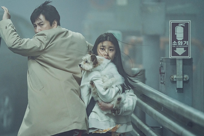 Xót xa khi Lee Sun Kyun còn 2 bộ phim chưa thể phát hành, khán giả lo ngại nguy cơ bị cấm chiếu