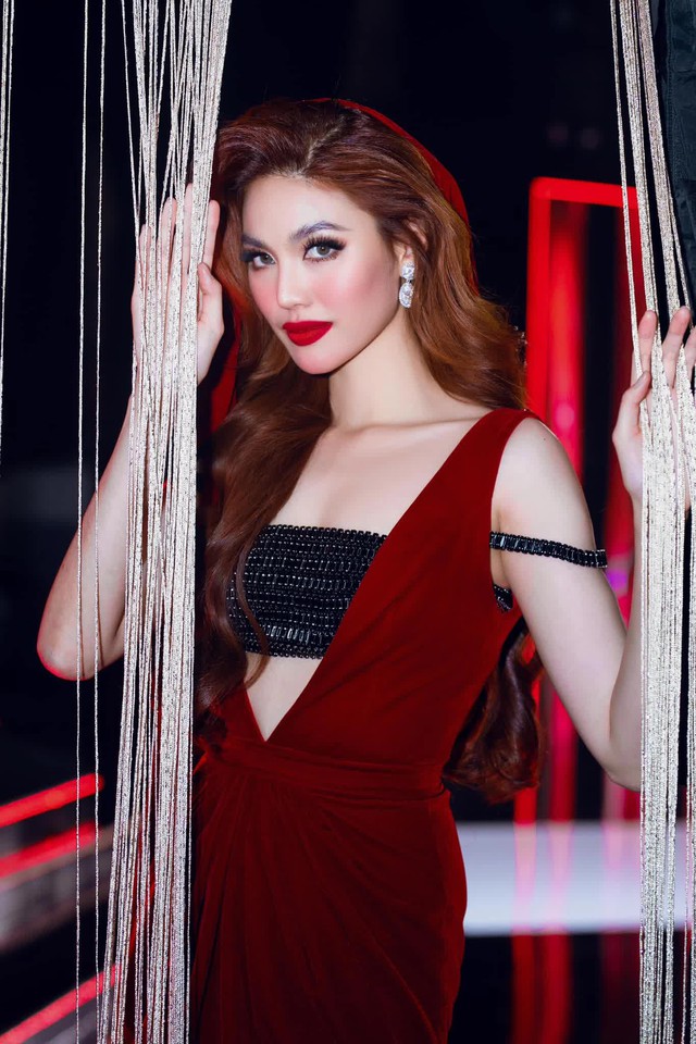 Lan Khuê được biết đến là một trong những người đẹp có cuộc sống viên mãn nhất showbiz Việt hiện nay