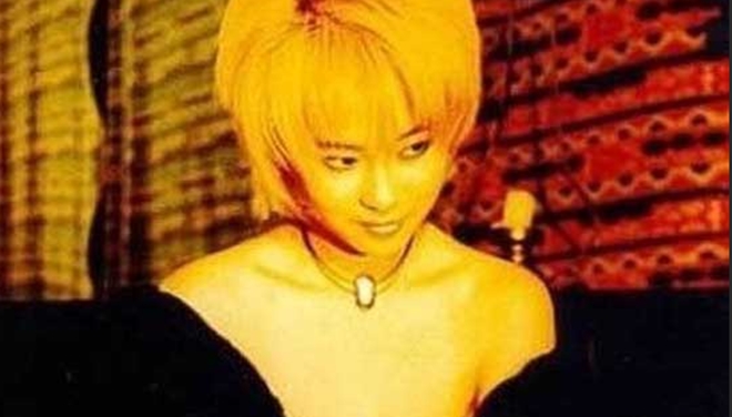 Tạo hình của cô ở bộ phim Yellow Hair