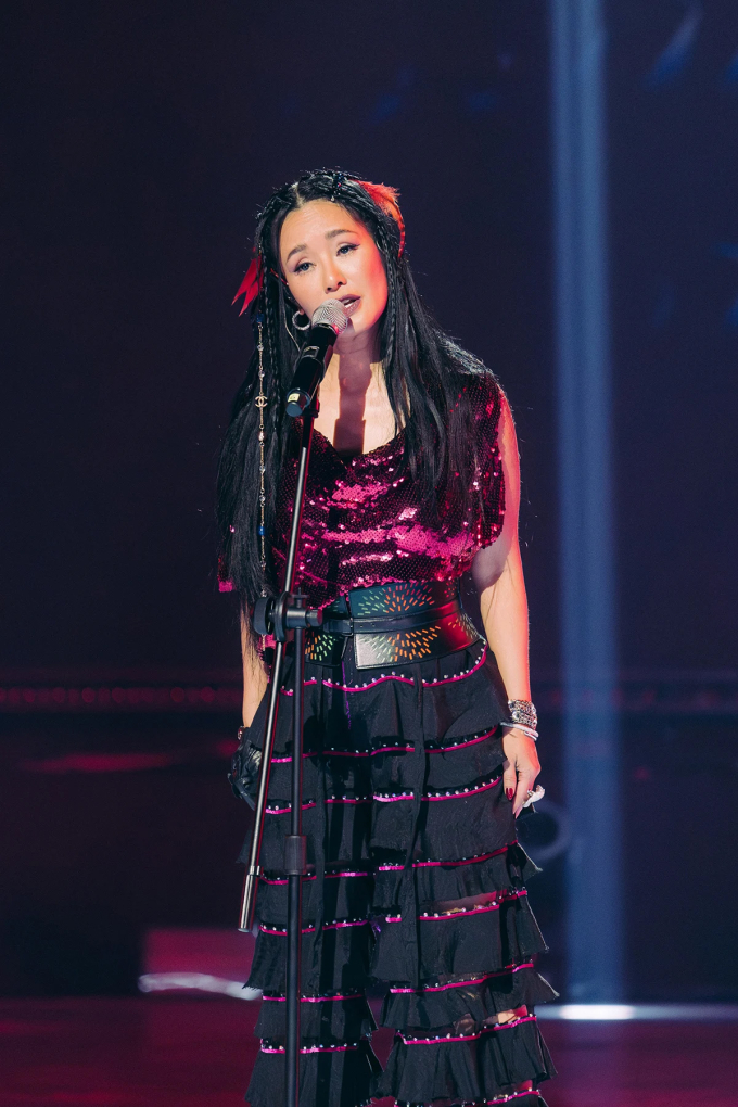 Hồng Nhung 3 lần cover hit của Mỹ Tâm ở show Chị đẹp đạp gió rẽ sóng