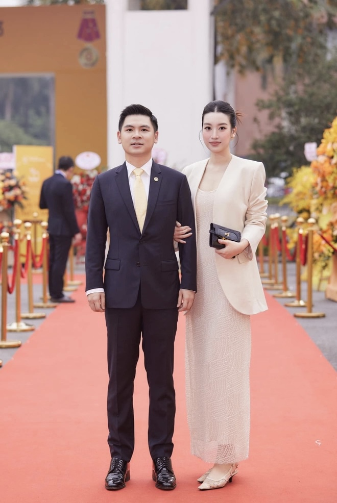 Tháng 10/2022, Đỗ Mỹ Linh chính thức kết hôn với thiếu gia Đỗ Vinh Quang và sinh ái nữ đầu lòng vào giữa năm 2023