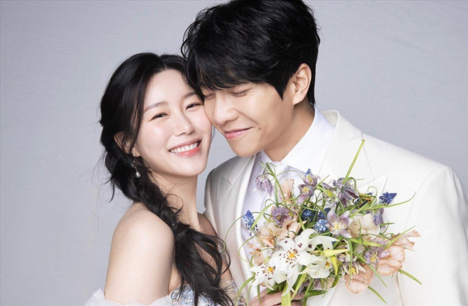 Lee Seung Gi - Lee Da In đón con đầu lòng chào đời sau 10 tháng kết hôn