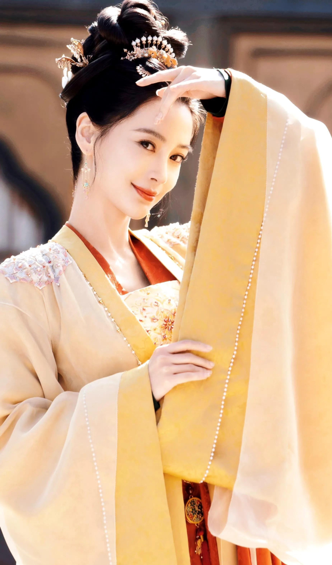 Đại chiến mỹ nhân cổ trang Hoa ngữ 2024: Lưu Thi Thi - Triệu Lệ Dĩnh đẹp nức nở, cô cuối tái xuất hậu phong sát
