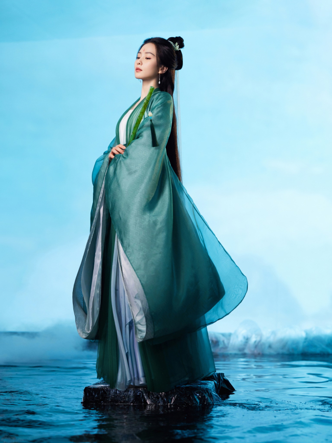 Đại chiến mỹ nhân cổ trang Hoa ngữ 2024: Lưu Thi Thi - Triệu Lệ Dĩnh đẹp nức nở, cô cuối tái xuất hậu phong sát