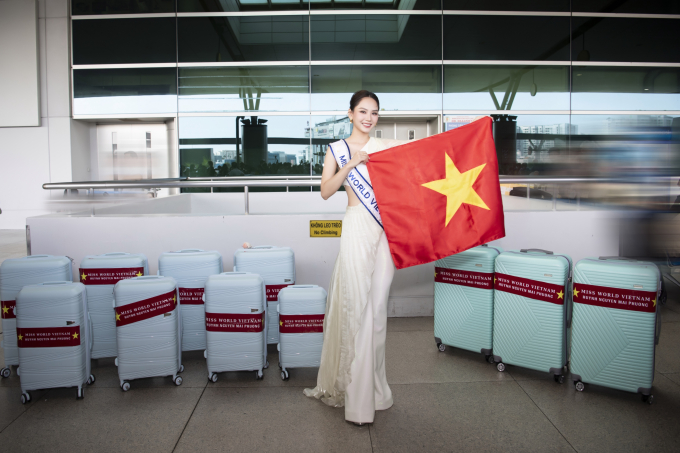 Hoa hậu Mai Phương lên đường sang Ấn Độ thi Mis World