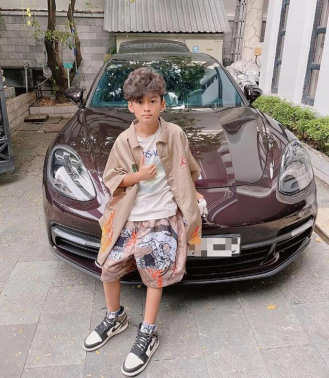 Nhóc tỳ từng được tặng siêu xe 30 tỷ đồng vào dịp sinh nhật 
