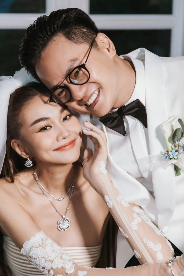 Thanh Hằng đang rất hạnh phúc bên chồng nhạc trưởng sau đám cưới hoành tráng vào tháng 10/2023
