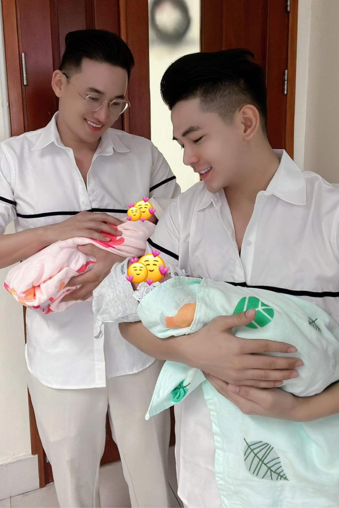 Hà Trí Quang và Thanh Đoàn chi tiền tỷ để đón 2 bé song sinh KaKa và Muội Muội vào năm 2022