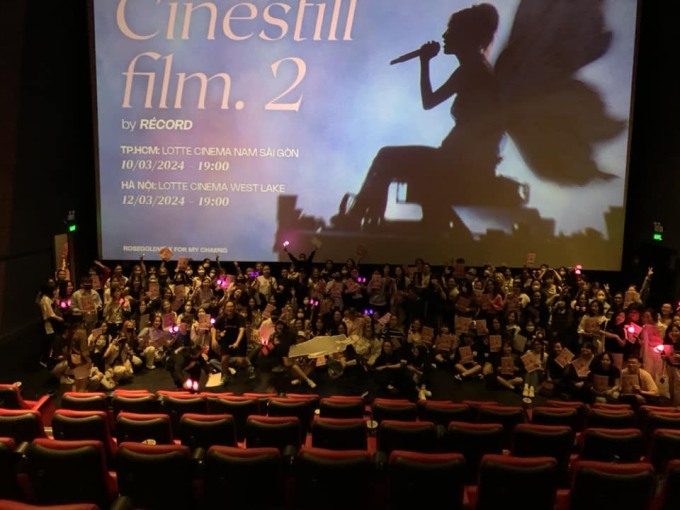 Đã có rất đông người hâm mộ có mặt để xem buổi công chiếu Cinestill Film.2 tại TP.HCM 