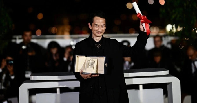 Trần Anh Hùng đoạt giải Đạo diễn xuất sắc nhất tại LHP Cannes 2023.