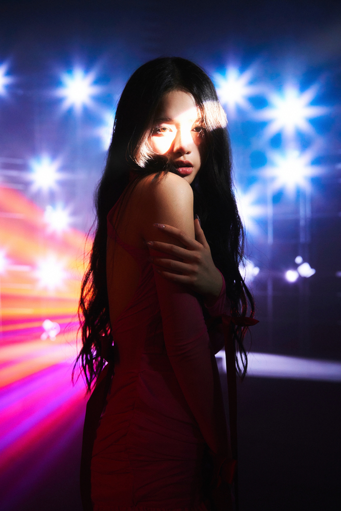 Linh Ka mất gần 1 năm mới comeback với ca khúc tự sáng tác