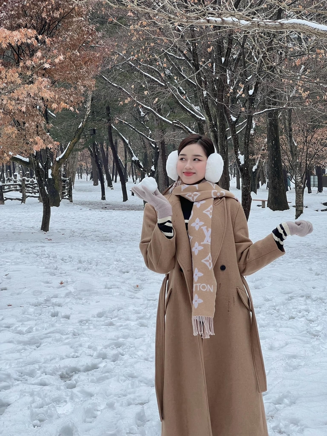 Hoa hậu Đỗ Hà thường xuyên đi du lịch nước ngoài dạo gần đây  