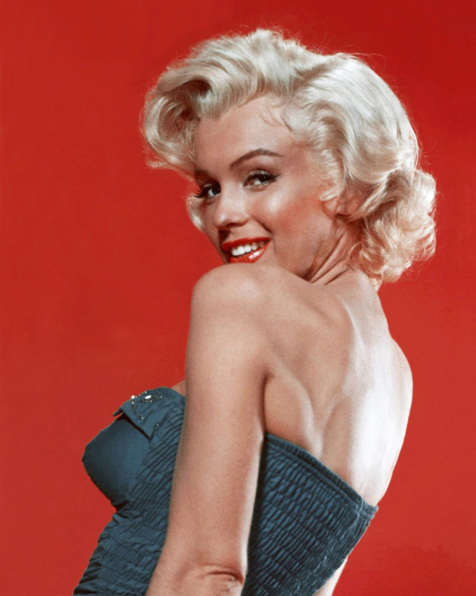 Marilyn Monroe từng bị nhiều nhà sản xuất yêu cầu 