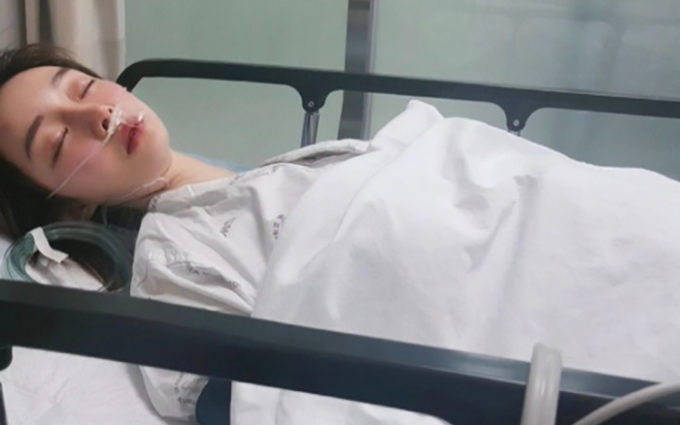 Dù đang nằm trên giường bệnh, Ahreum vẫn bị cựu phóng viên giải trí Lee Jin Ho tố nói dối vay tiền fan