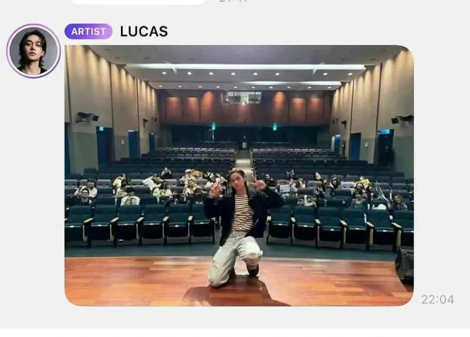 Fanmeeting của Lucas với 30 fan
